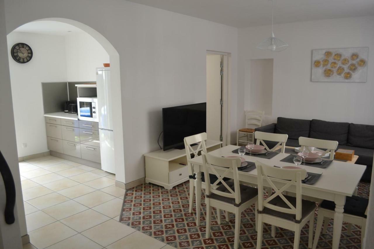 La Bulle Familles Clim, Wifi, Airport Shuttle,Tout A Pied Carcassonne Eksteriør bilde