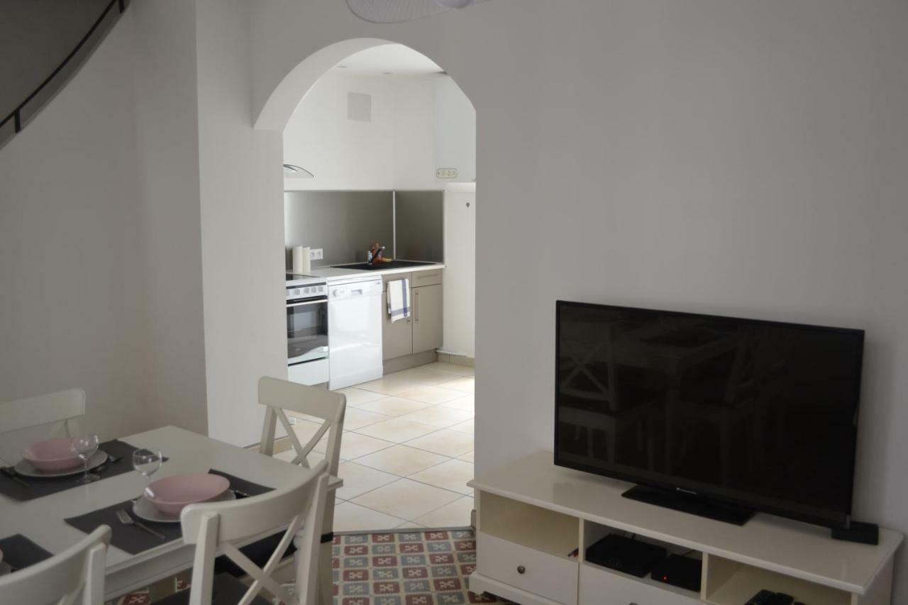 La Bulle Familles Clim, Wifi, Airport Shuttle,Tout A Pied Carcassonne Eksteriør bilde
